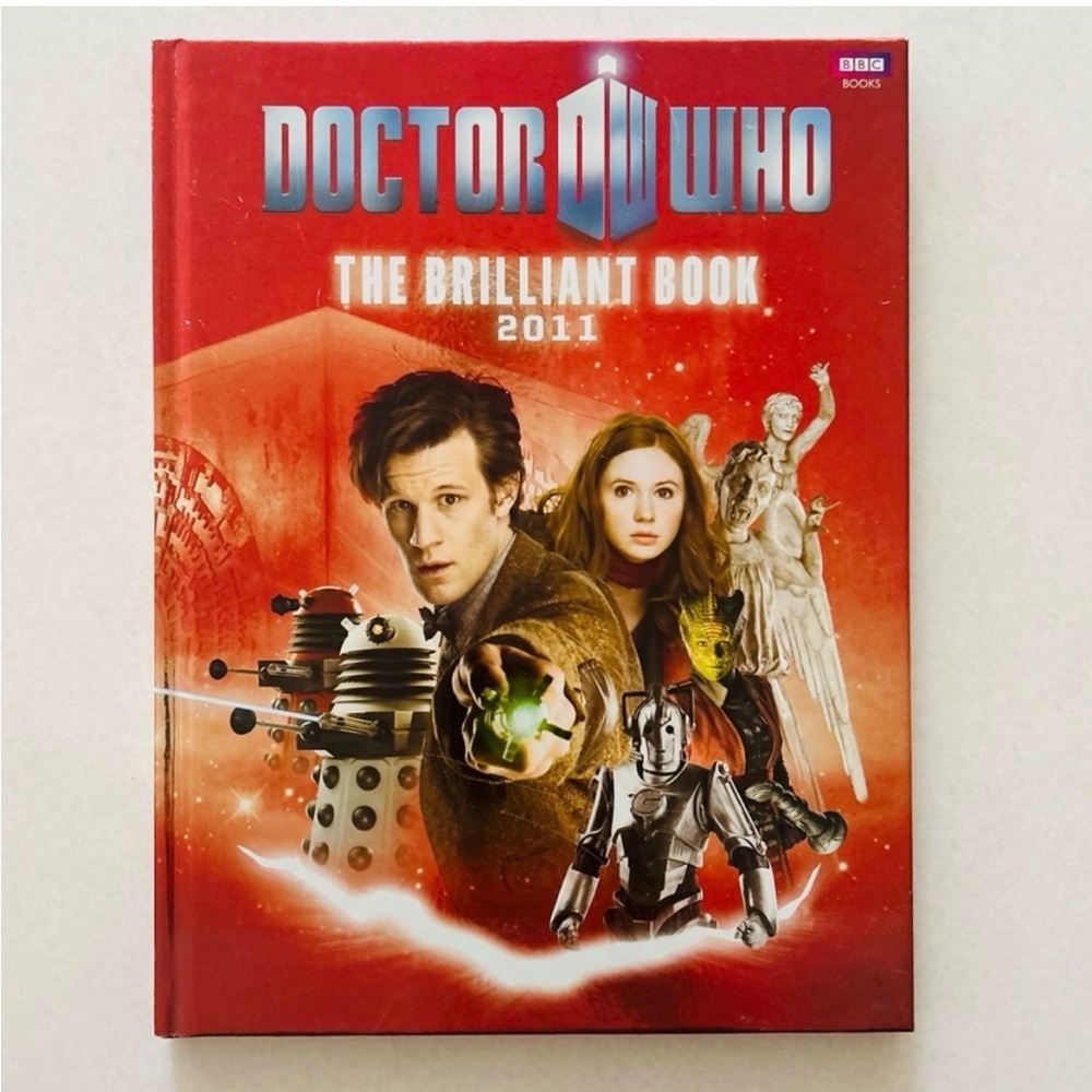 BBC Doctor Who The Brilliant Book 2011 HC Behind the Scenes Guide Excellent